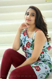 Manjusha Gemini TV Anchor