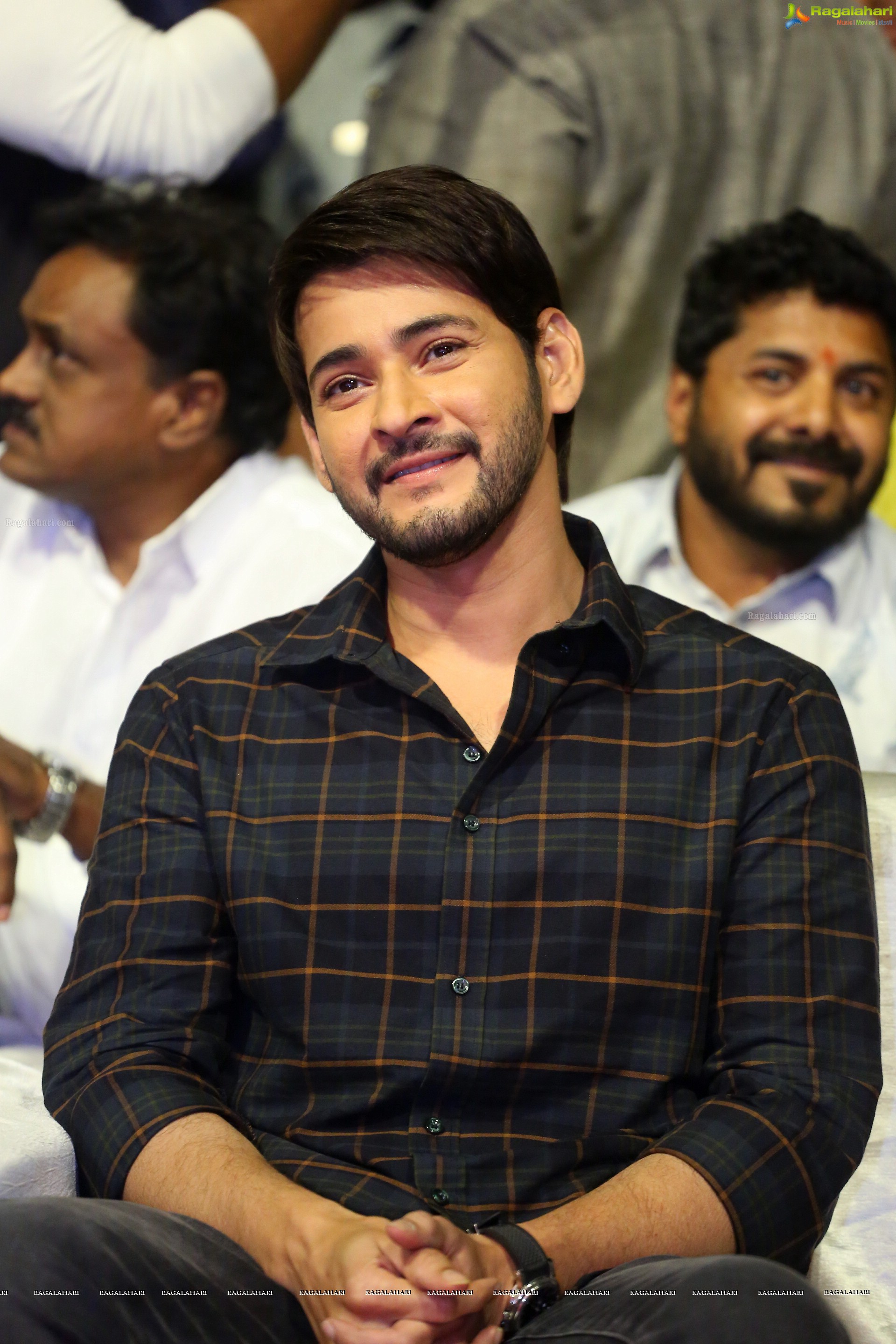 Mahesh Babu at Sammohanam Pre-Release Event (High Defintion)