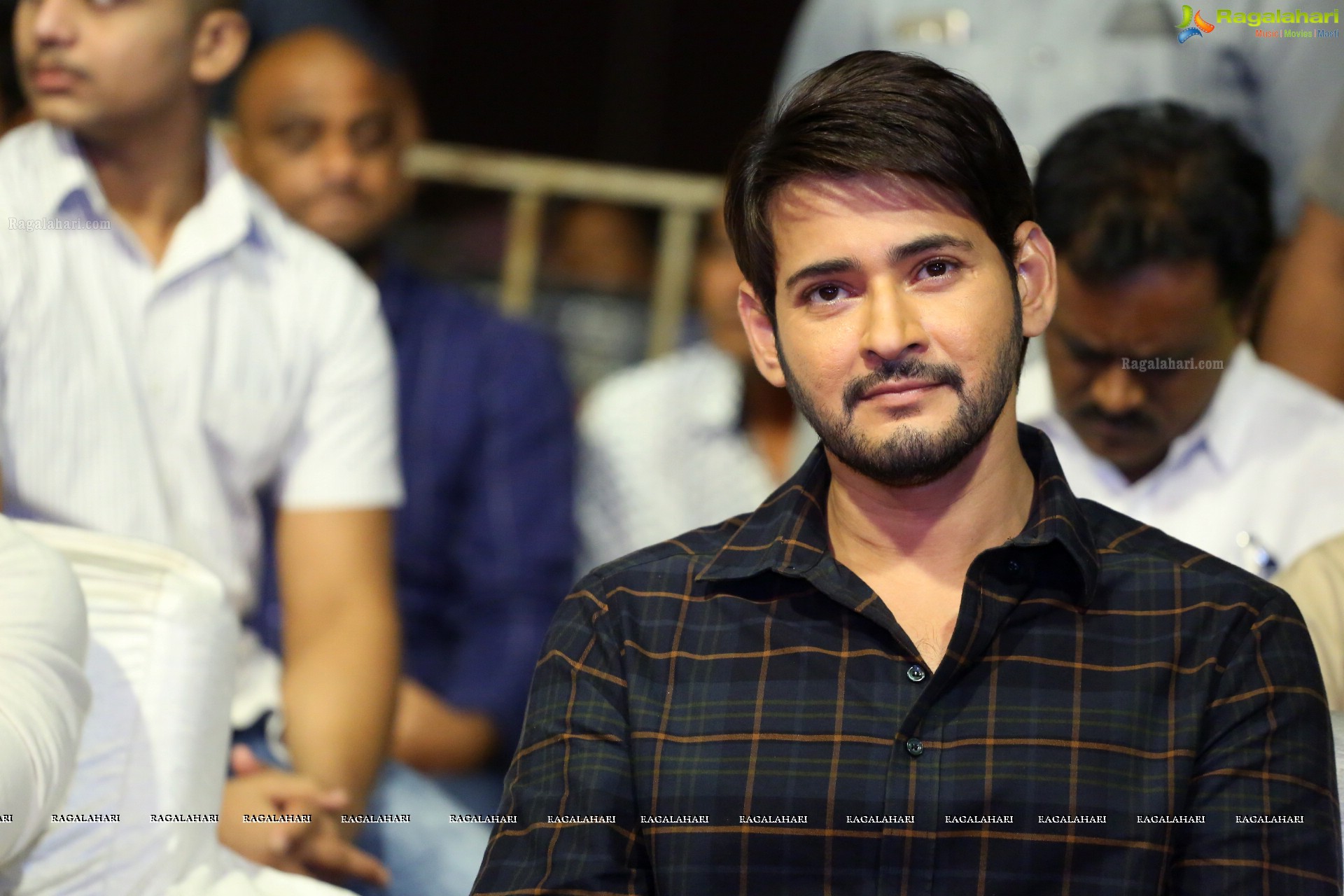 Mahesh Babu at Sammohanam Pre-Release Event (High Defintion)