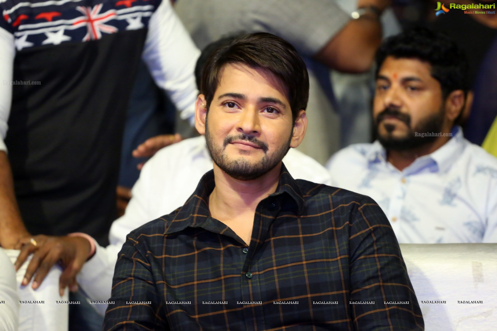 Mahesh Babu at Sammohanam Pre-Release Event (High Defintion)