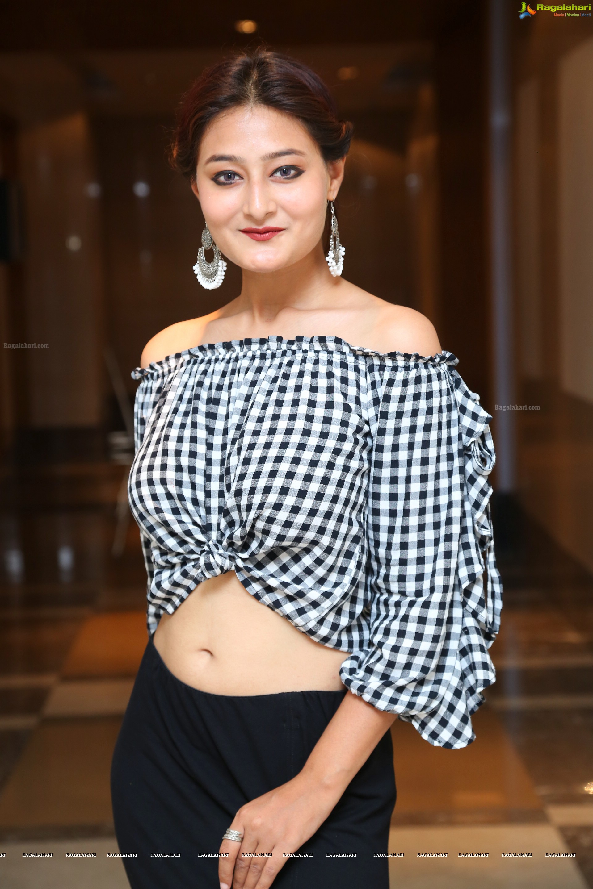 Nilofer Haidry at The Haat Logo Launch (High Definition)