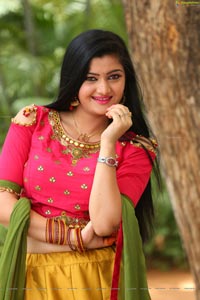 Pallavi Naidu Heroine