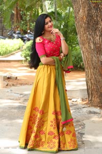 Pallavi Naidu Heroine