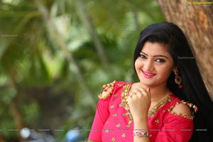 Pallavi Naidu Heroine