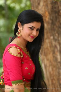 Pallavi Naidu Heroine