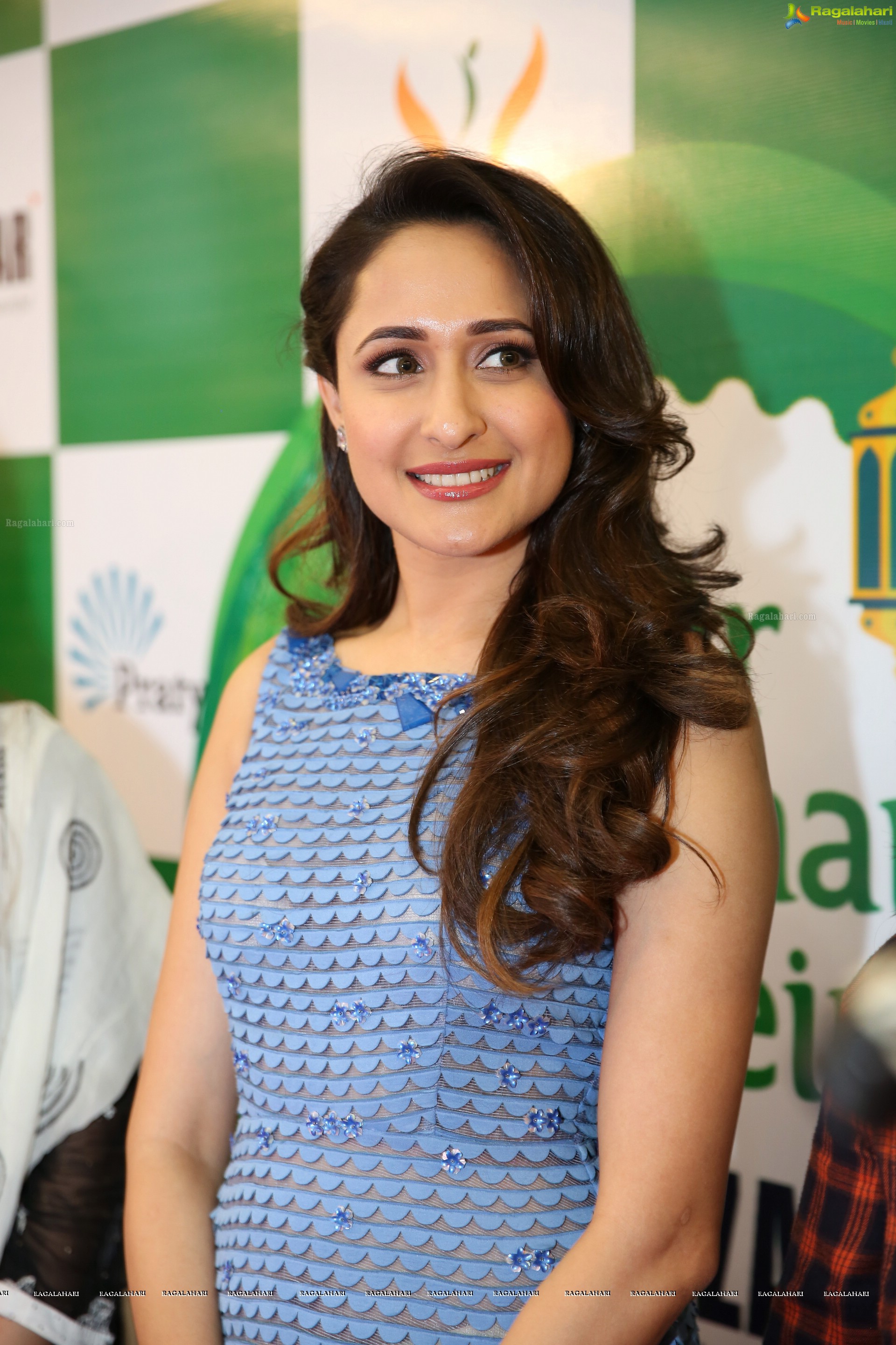 Pragya Jaiswal at Big Bazaar Donation Drive (High Definition)