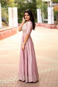 Riddhi Kumar Photoshoot