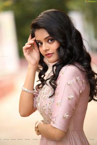 Riddhi Kumar Photoshoot