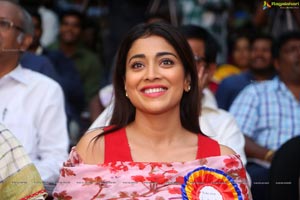 Shriya Saran High Definition