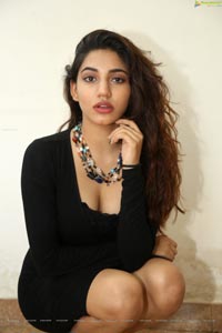 Sonakshi Singh Rawat Ragalahari