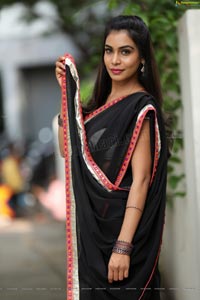 Sanjana Anne In Black Saree