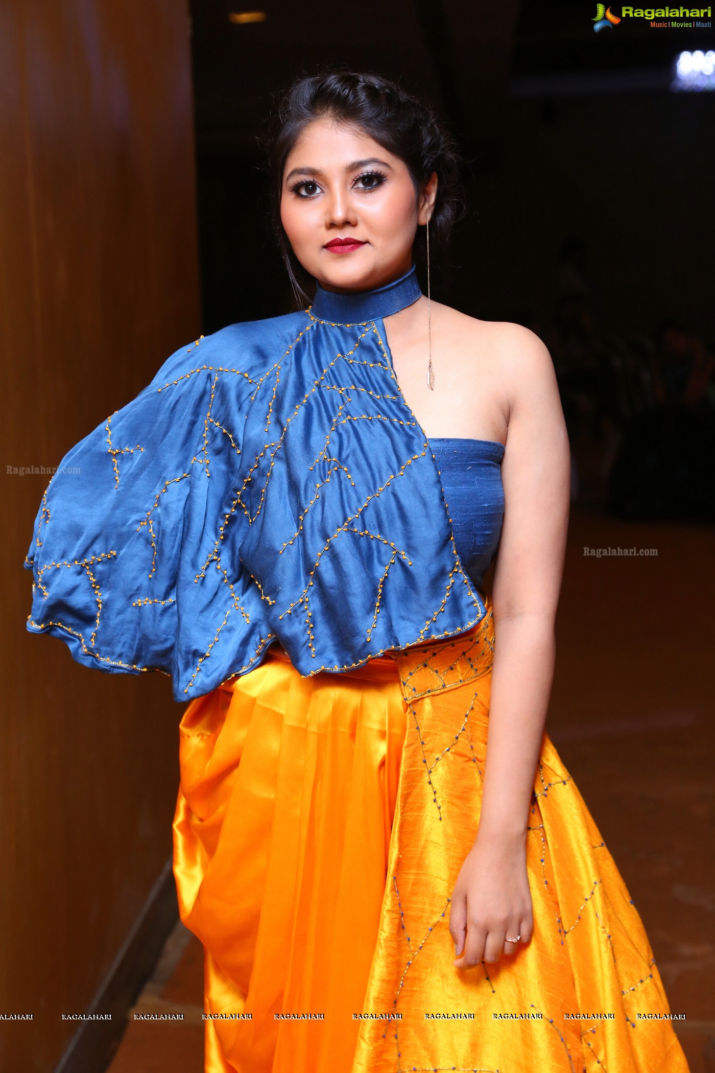 Shivani at IDI Annual Fashion Show (Posters)