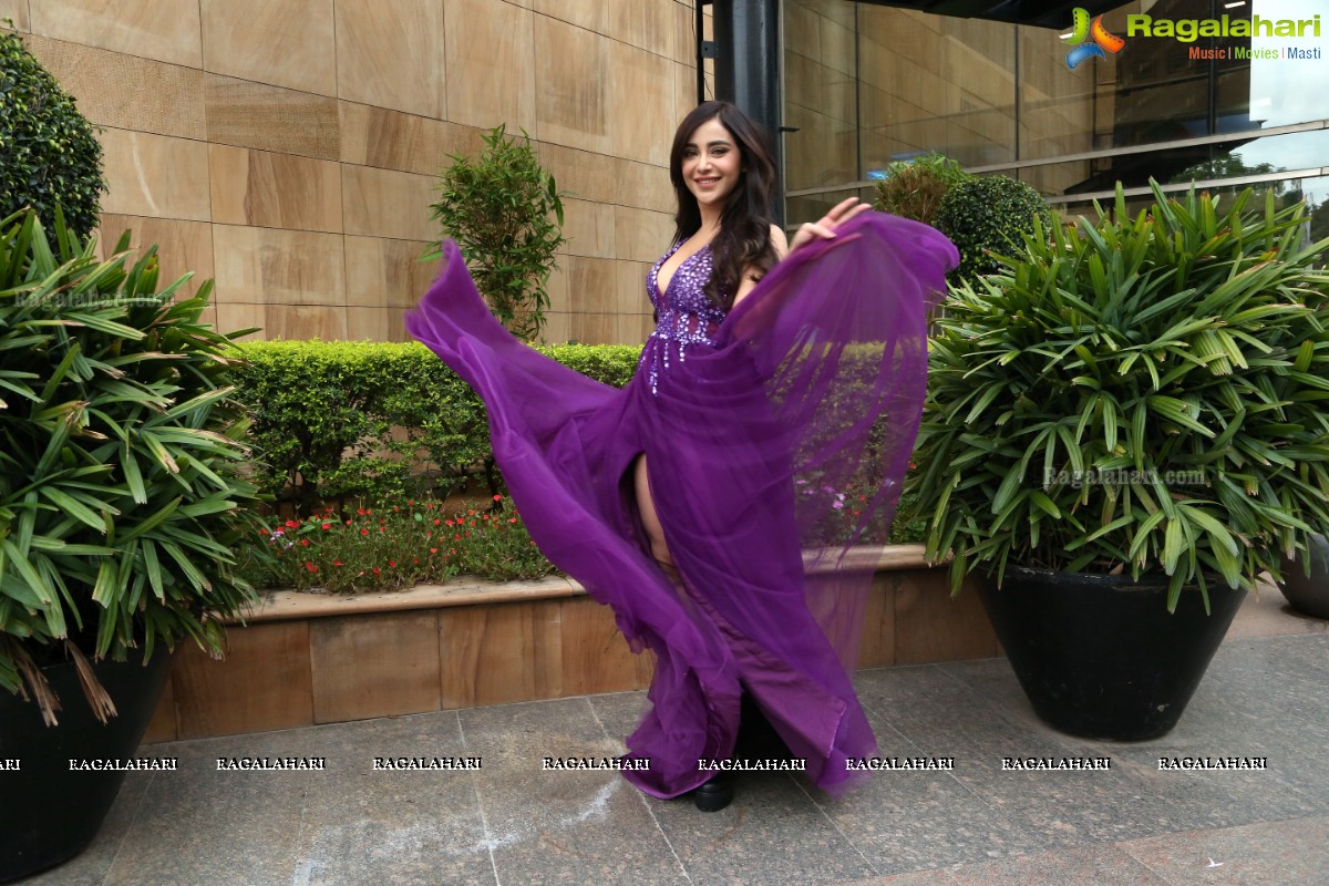 Angela Krislinzki at Hi-Life Curtain Raiser