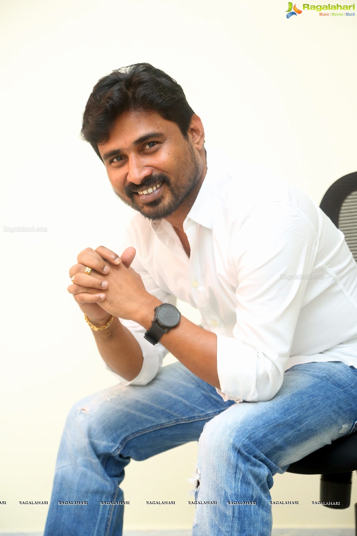 Hari at Abhimanyudu Interview