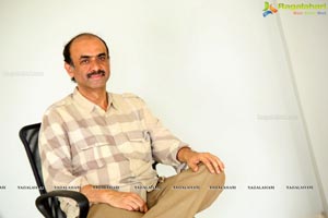 Suresh Babu Ee Nagaraniki Emaindi