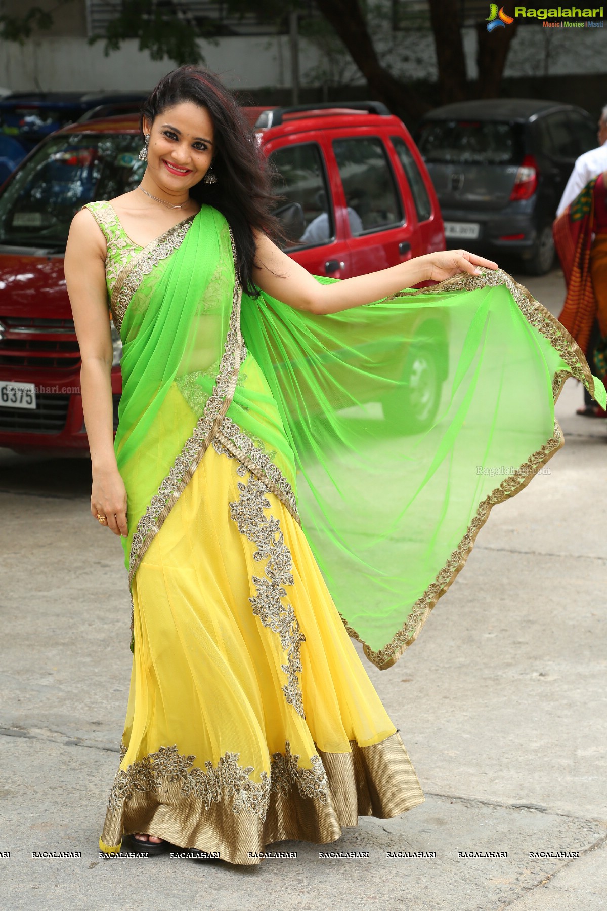 Usha Kurapati at National Silk Expo