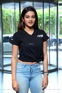 Nidhhi Agerwal 