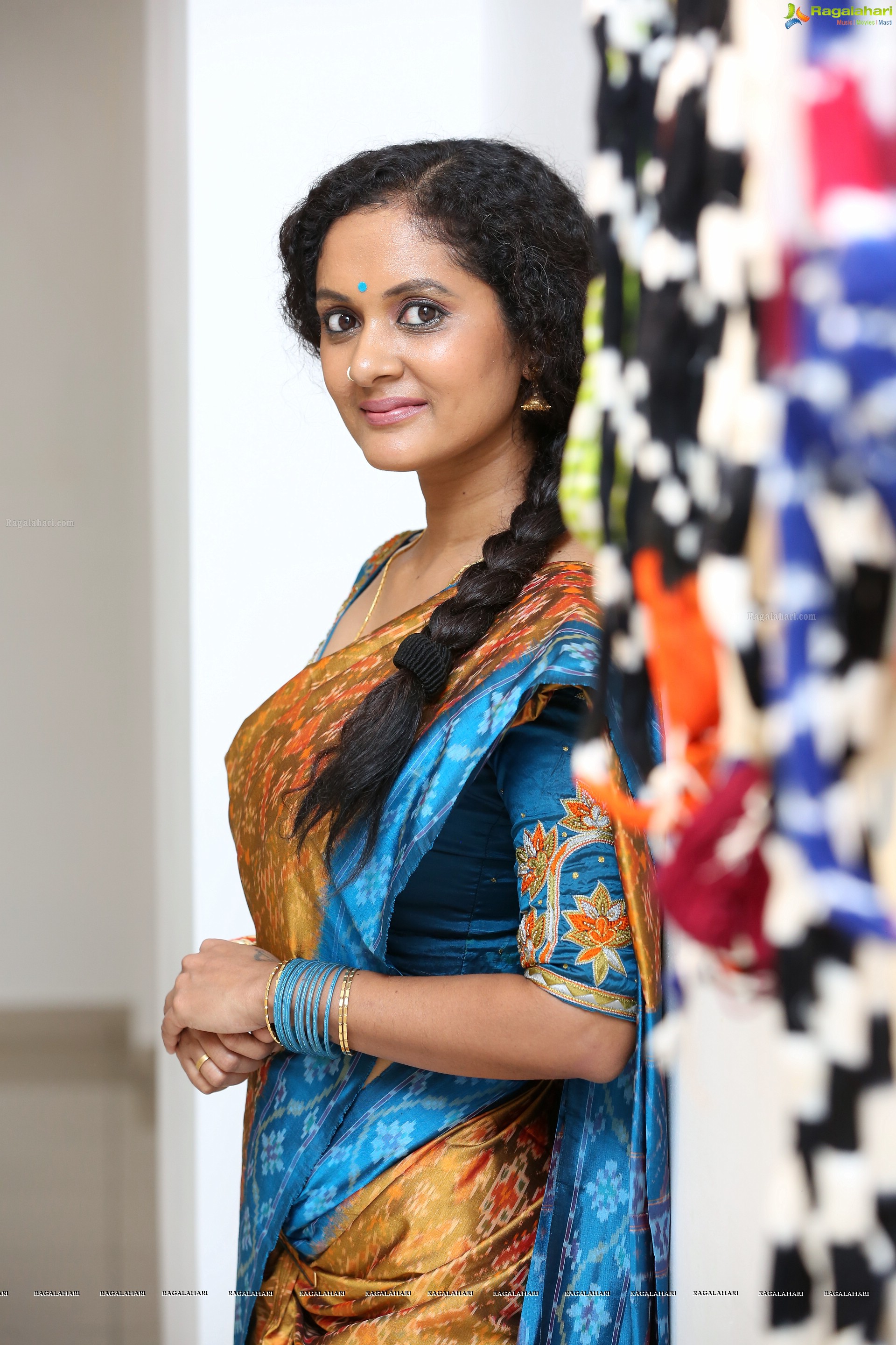 Nivita Manoj @ Mallesham Pre-Release Event at The Art Show - HD Gallery