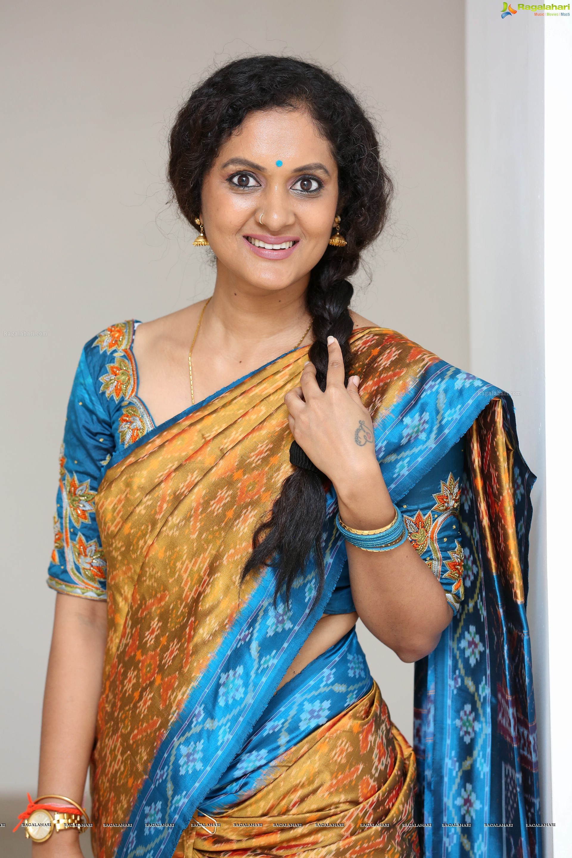 Nivita Manoj @ Mallesham Pre-Release Event at The Art Show - HD Gallery