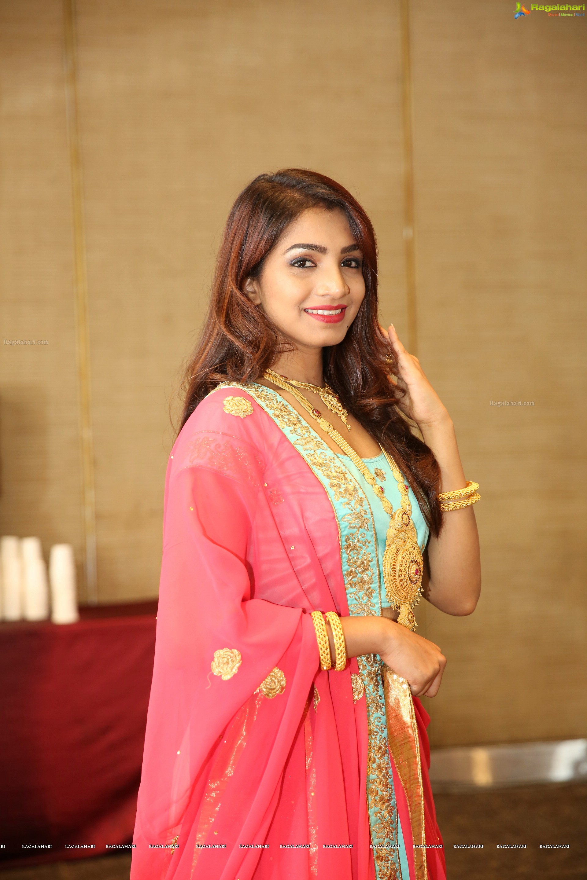 Sandhya Aaradhana @ Hyderabad Jewellery, Pearl & Gem Fair  - HD Gallery