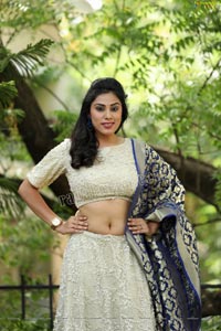 Barsha Bhuyan In Ivory Resham Lehenga