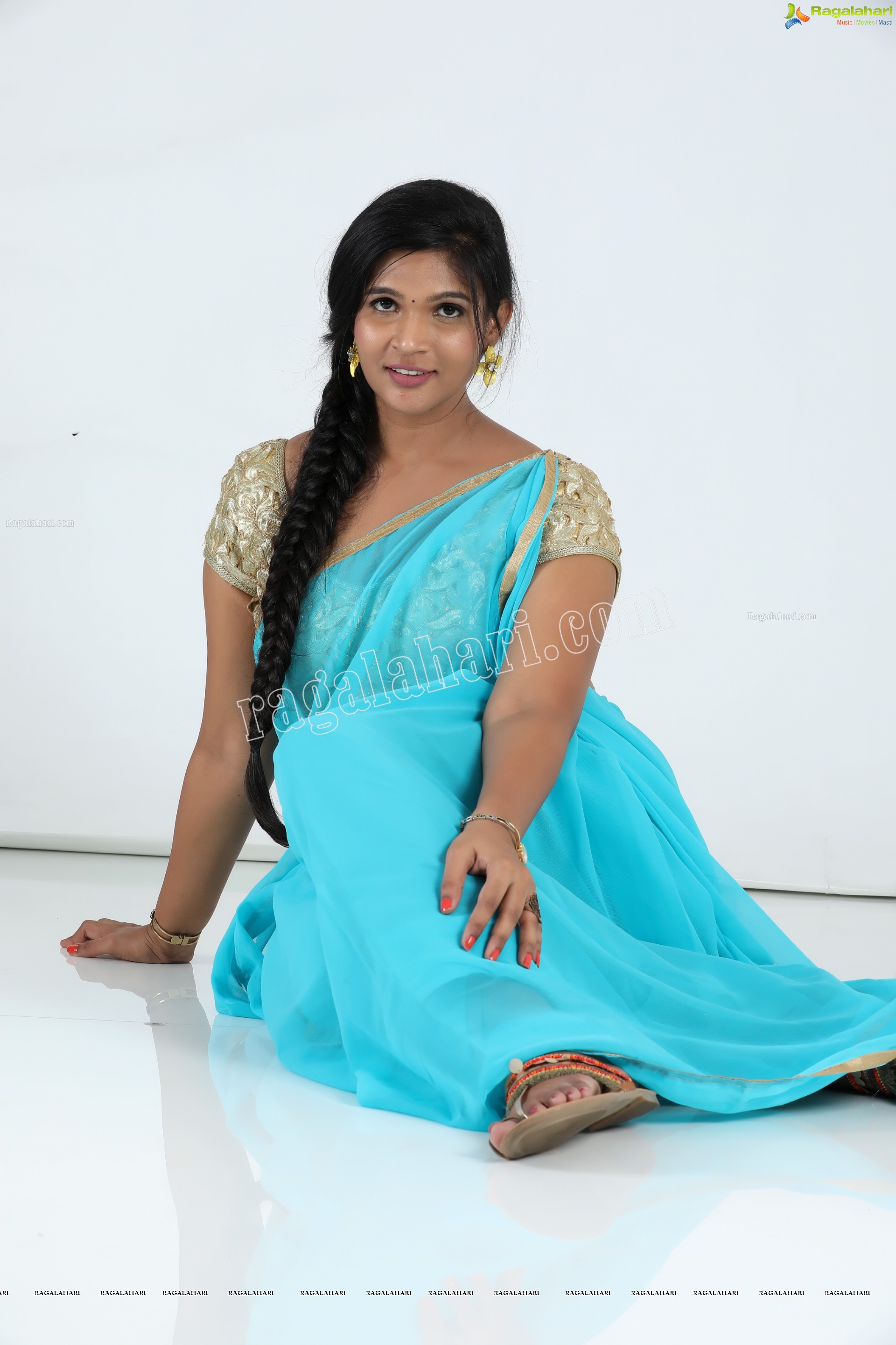 Twinkle Thomala (Exclusive Photo Shoot) (High Definition Photos)