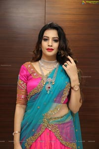 Diksha Panth @ Malabar Gold & Diamonds Jewellery Show