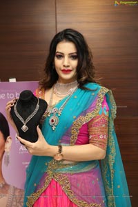 Diksha Panth @ Malabar Gold & Diamonds Jewellery Show