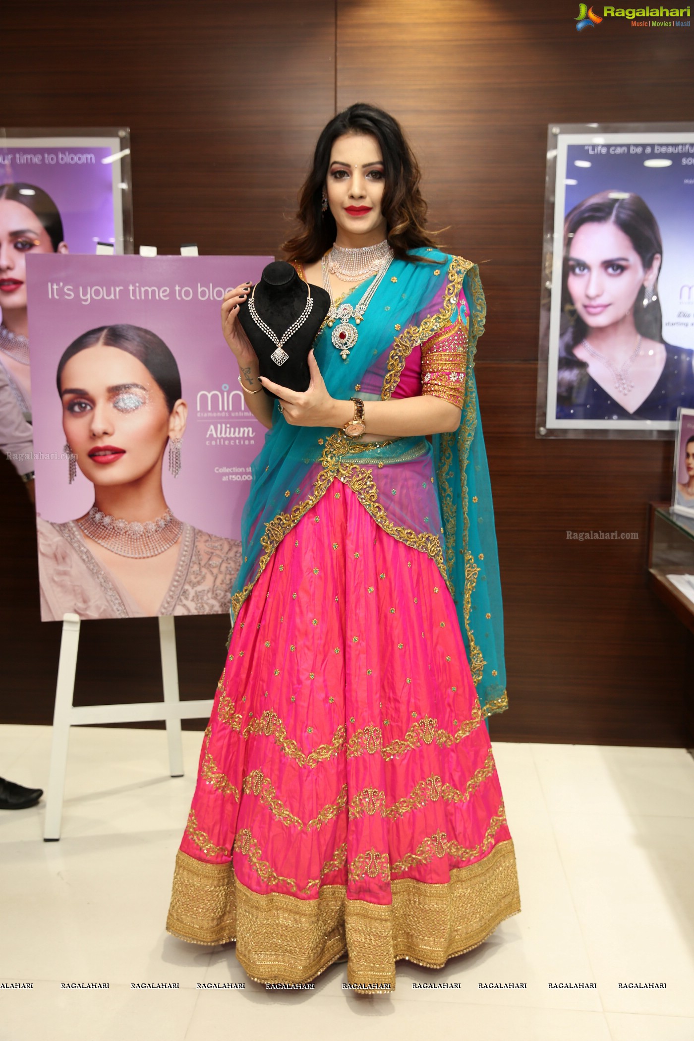 Diksha Panth @ Malabar Gold & Diamonds Jewellery Show Artistry