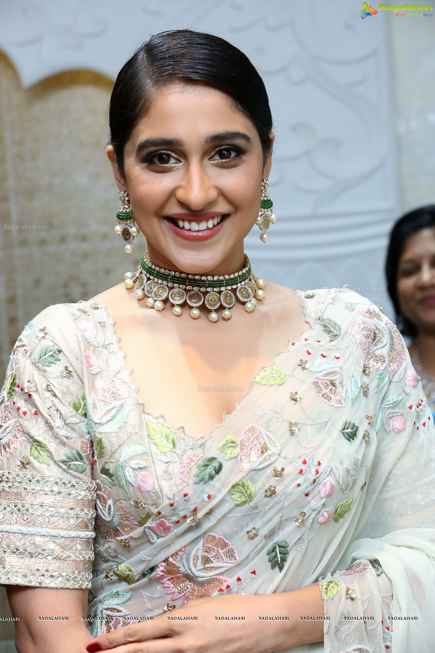 Regina Cassandra (Posters) at Kalasha Jewels Signature Bridal Lounge Launch