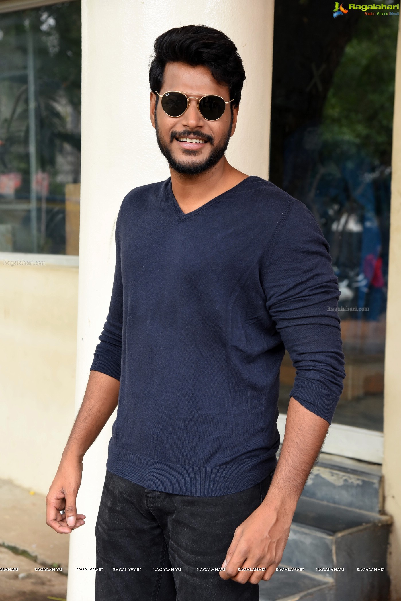 Sundeep Kishan at Ninu Veedani Needanu Nene Pressmeet (Posters)