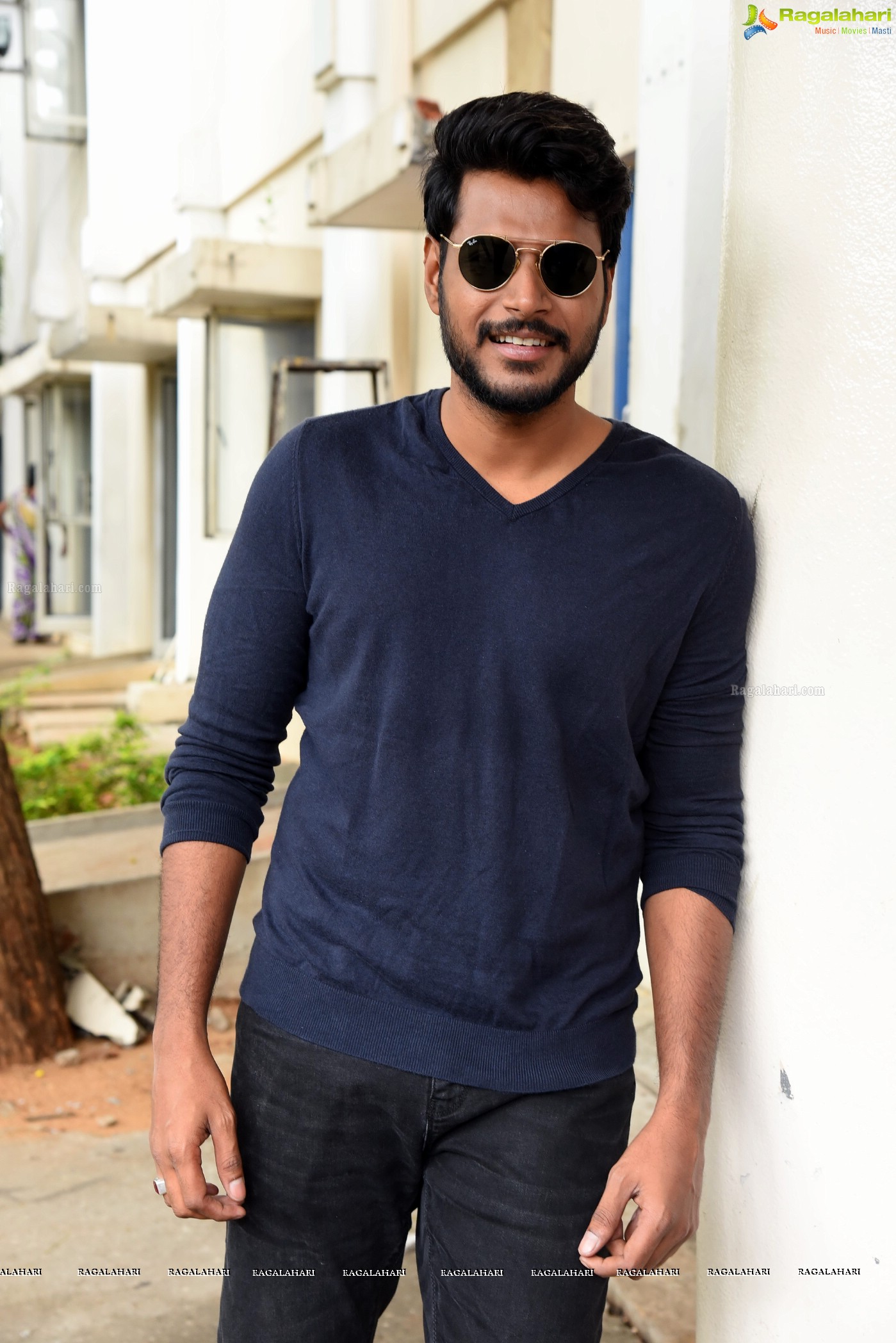 Sundeep Kishan at Ninu Veedani Needanu Nene Pressmeet (Posters)