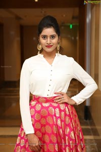 Swati Kashyap at Sutraa Exhibition Curtain Raiser