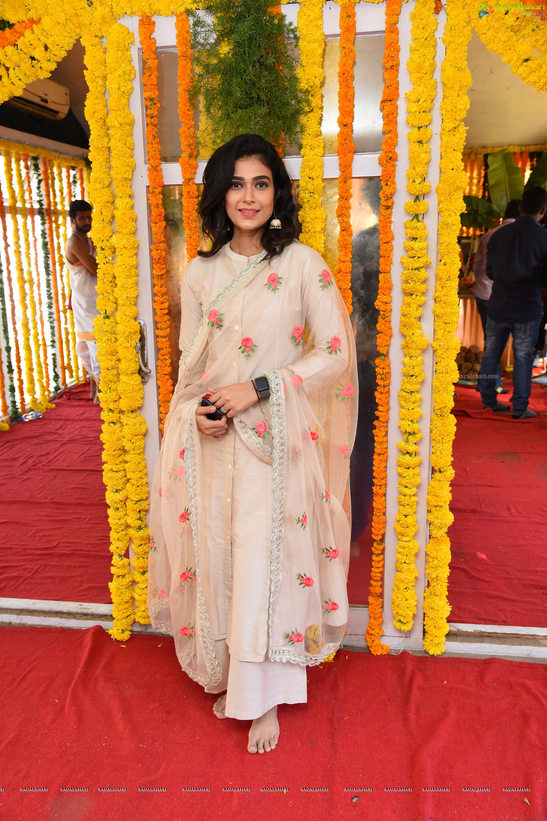 Aakanksha Singh at Clap Movie Muhurat - HD Gallery