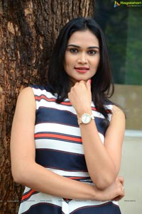 Nitu Gowda Photo Gallery