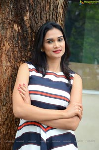 Nitu Gowda Photo Gallery