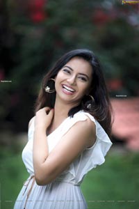 Isha Chawla Latest Photoshoot Images