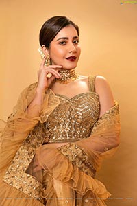 Raashi Khanna in Shimmering Golden Lehenga