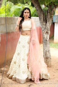 Sanjana Anne Off White Lehenga Choli