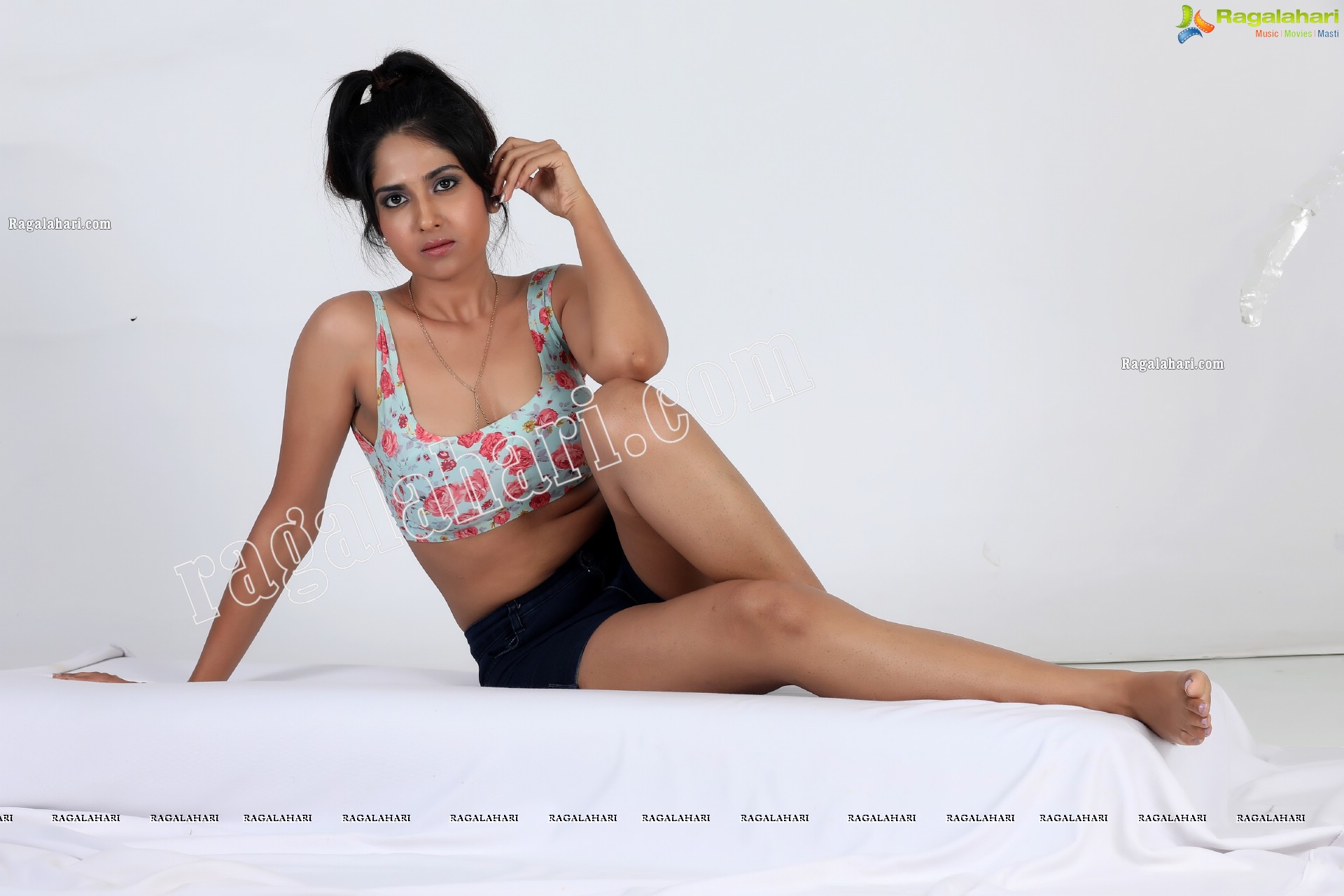 Simar Singh in Floral Crop Top and Denim Shorts Exclusive Photo Shoot