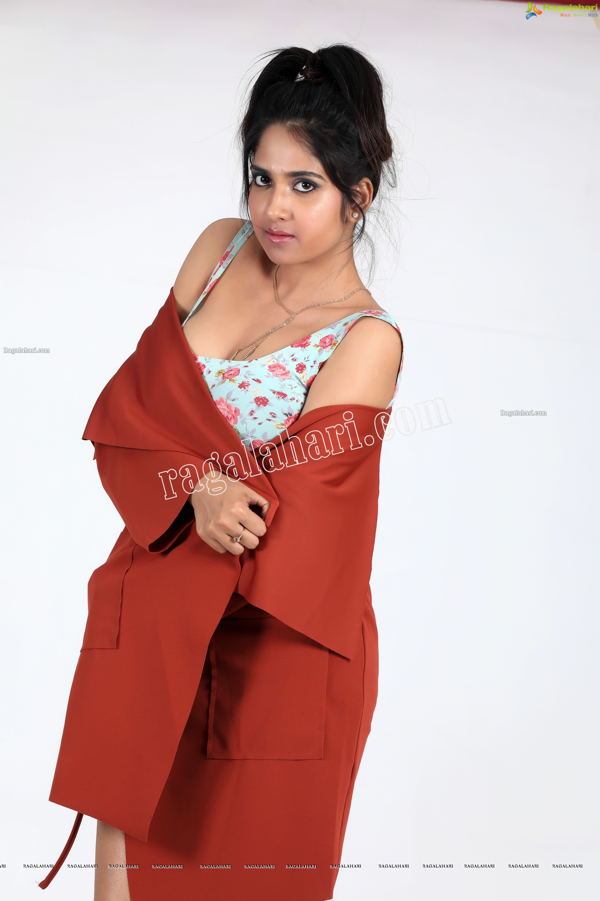 Simar Singh in Floral Crop Top and Denim Shorts Exclusive Photo Shoot