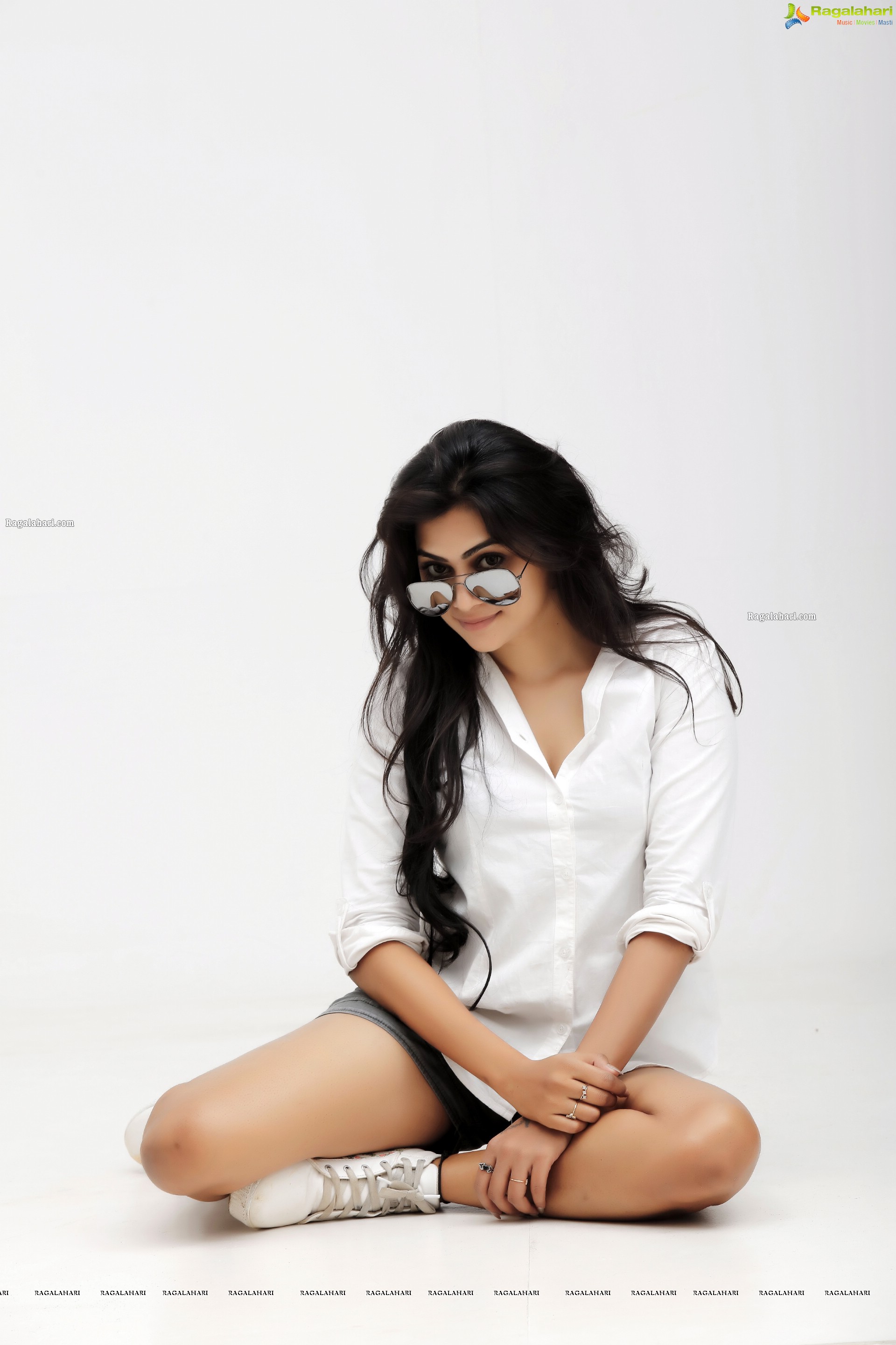 Asha Parthalom Latest Photoshoot, HD Stills