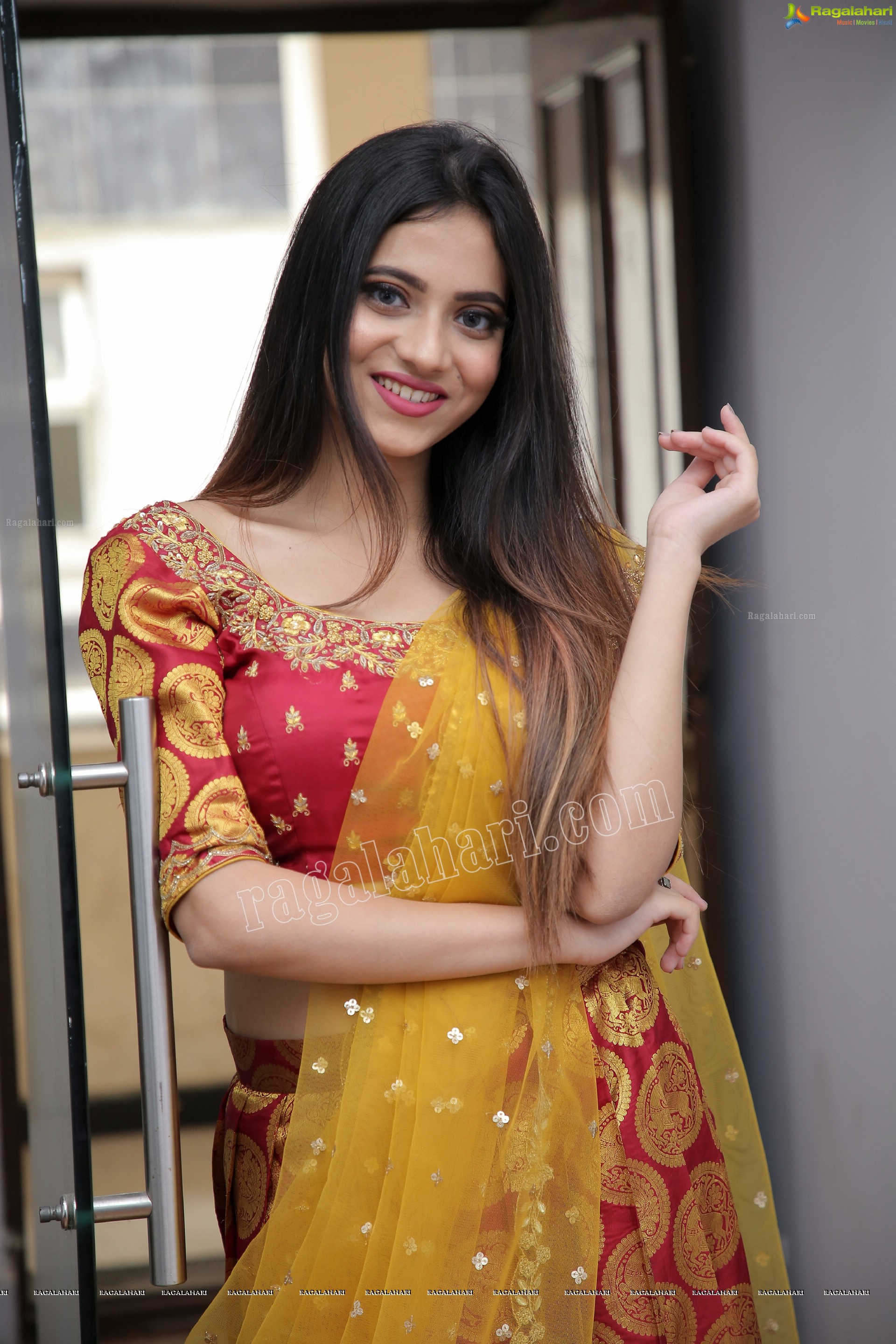 Dimple Thakur Showcases a Collection at Hi-Life Exhibition Curtain Raiser, HD Stills