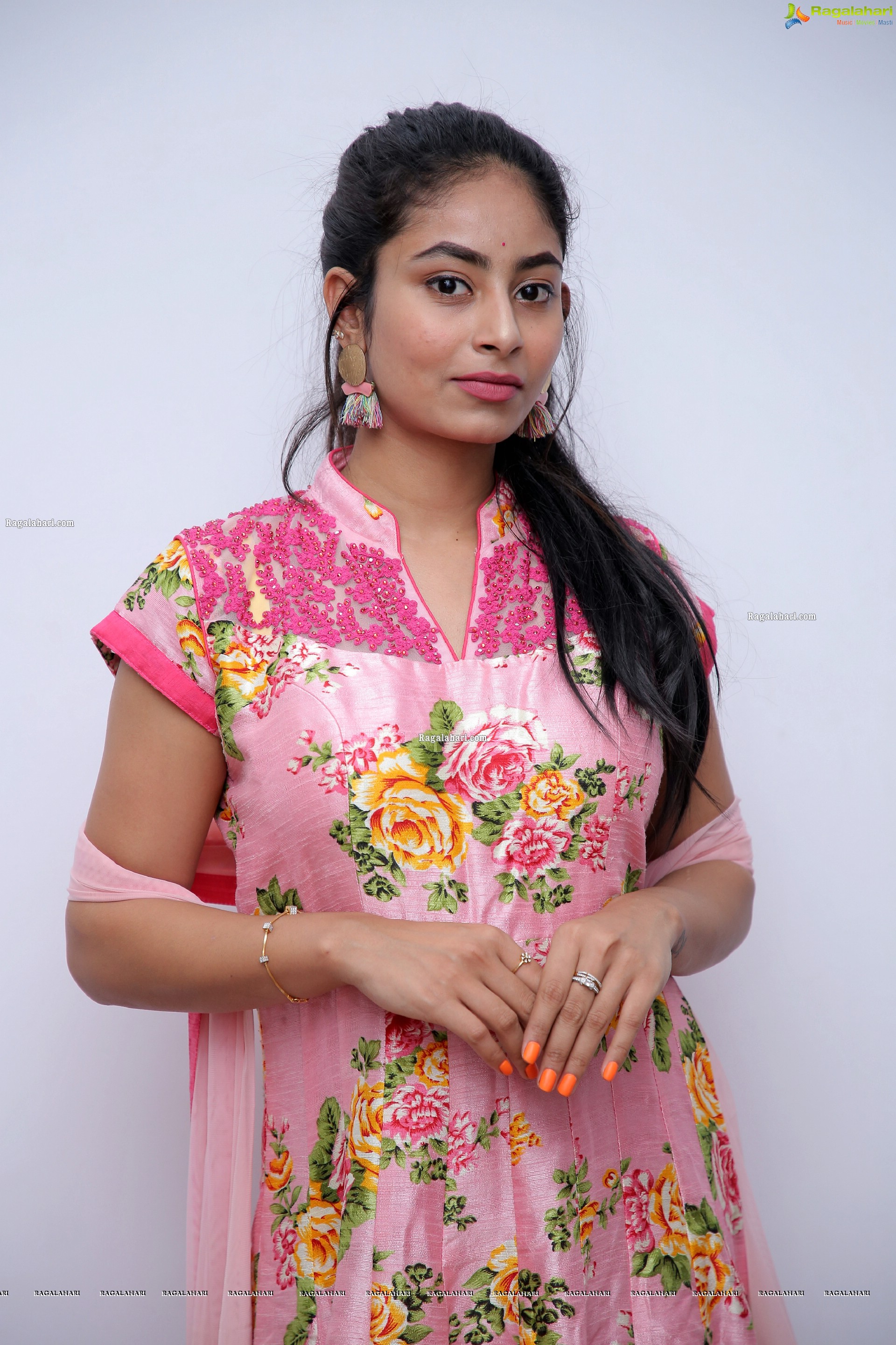 Honey Chowdary Showcases a Collection at Hi-Life Exhibition Curtain Raiser, HD Stills