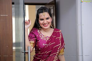 Karnica Karda in Purple Lehenga Choli