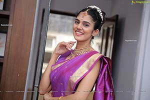 Kritya Sudha Karda in Purple Silk Saree