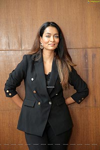Rashmi Thakur at SafeZone Device Launch