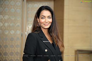 Rashmi Thakur at SafeZone Device Launch
