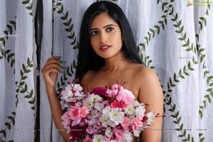 Sravanthi Chokavarapu Flowers-Themed Photoshoot