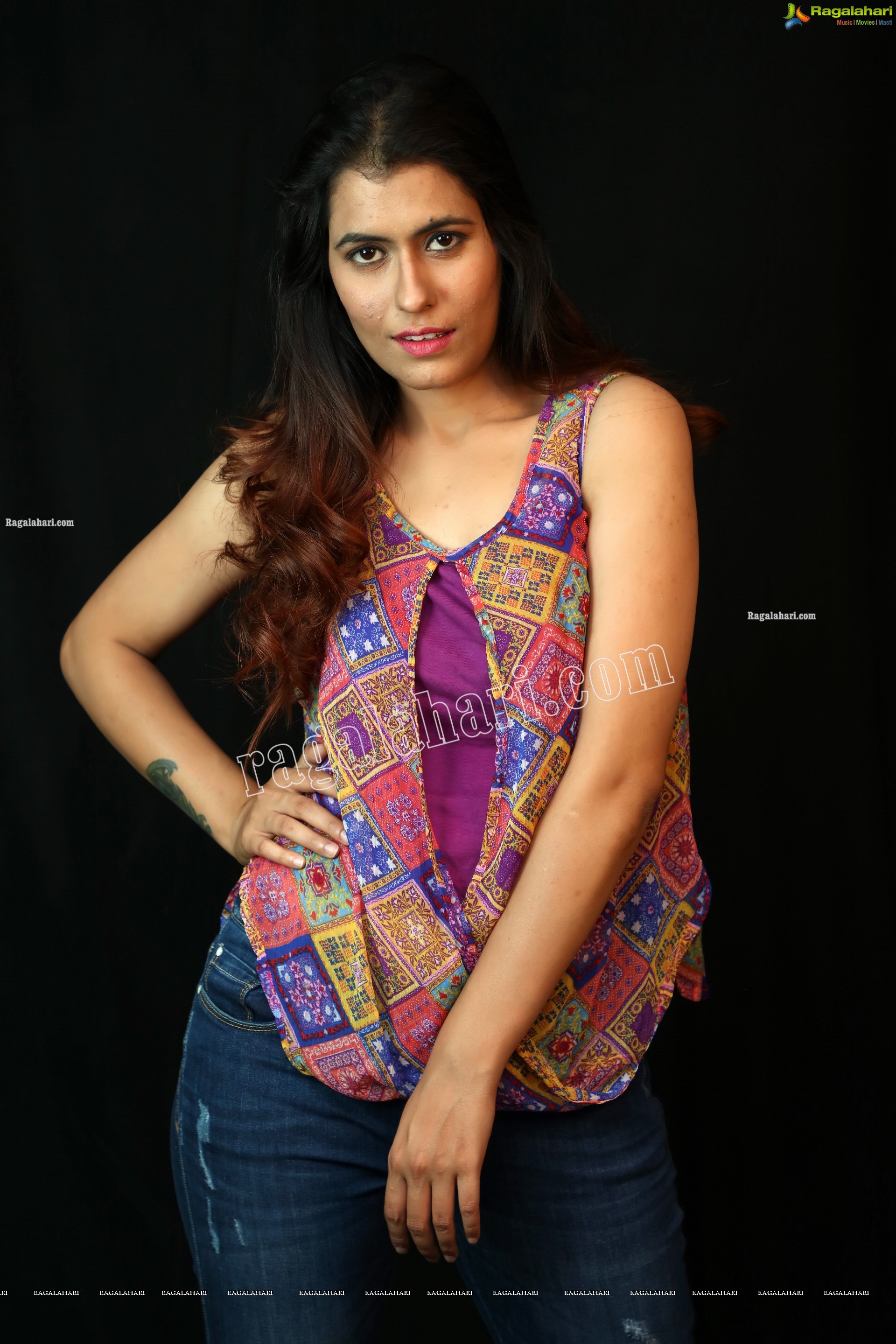 Chanchal Sharma in Ethnic Pattern Print Top and Jeans, Exclusive Photoshoot